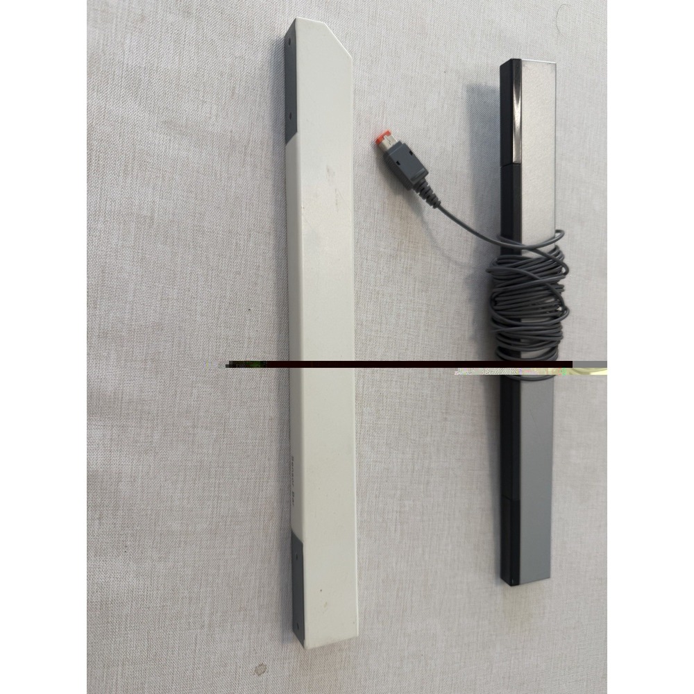 Nintendo Wii Sensor Bar Lot of 2 OEM RVL-014 White & Black Untested